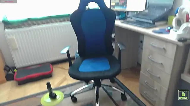 SissyLunaCD online show from February 25, 2026, 8:36 am