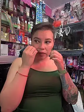 TamySweetness online show from November 17, 2025, 4:11 pm