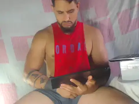 Snapshot of sebasx412 chatting on October 24, 2025, 7:57 pm sebasx412 online show from October 24, 2025, 7:57 pm