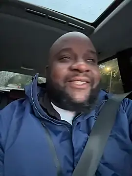 Snapshot of africandickxxl chatting on October 12, 2025, 11:33 am africandickxxl online show from October 12, 2025, 11:33 am