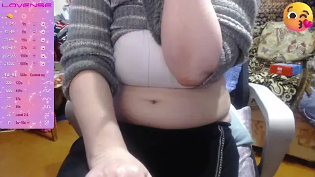 sweetbbabe online show from October 29, 2025, 2:16 pm