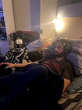 Snapshot of Helly069 chatting on November 3, 2025, 1:37 pm Helly069 online show from November 3, 2025, 1:37 pm