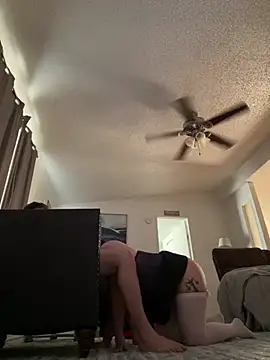 KatDaddie9886 online show from February 6, 2025, 9:17 pm