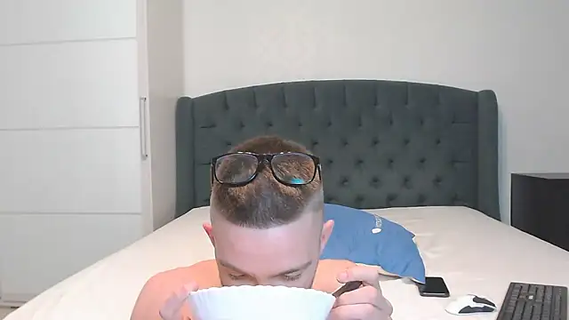 Snapshot of Marselle_Laker chatting on January 8, 2025, 1:53 am Marselle Laker online show from January 8, 2025, 1:53 am