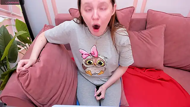 JannaVerdi  online show from February 7, 2025, 1:01 pm
