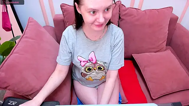 JannaVerdi  online show from January 13, 2026, 6:50 am