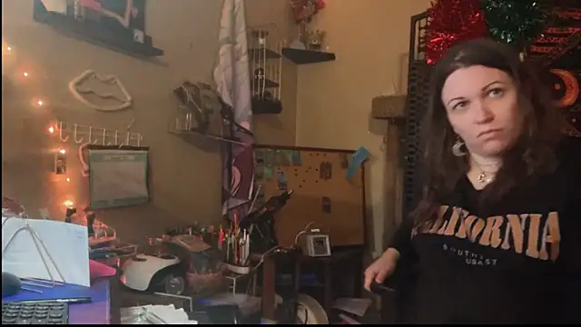 spunlikecottoncandy online show from December 4, 2025, 3:33 pm