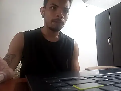 danidiazto2023 online show from October 30, 2025, 7:11 pm