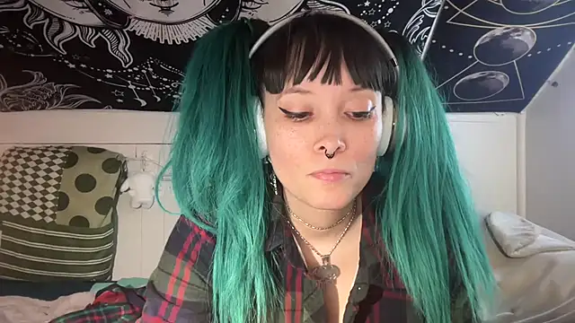 FRRANNKIE online show from February 27, 2025, 7:26 pm