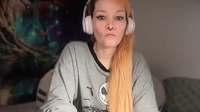 FRRANNKIE online show from February 18, 2026, 5:49 am