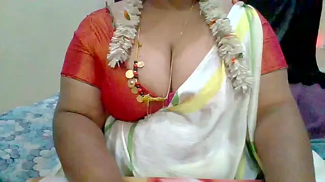 Snapshot of archanatelugu9 chatting on January 20, 2025, 5:15 am archanatelugu9 online show from January 20, 2025, 5:15 am