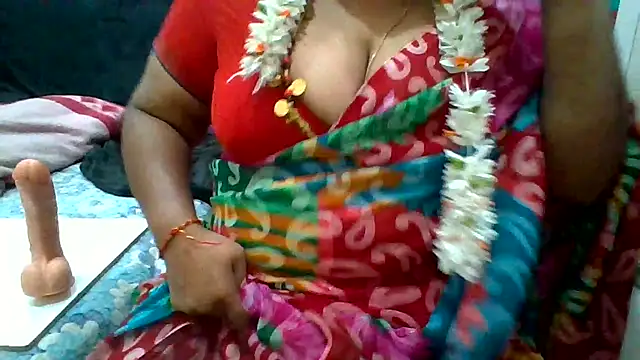 Snapshot of archanatelugu9 chatting on February 7, 2025, 7:07 am archanatelugu9 online show from February 7, 2025, 7:07 am