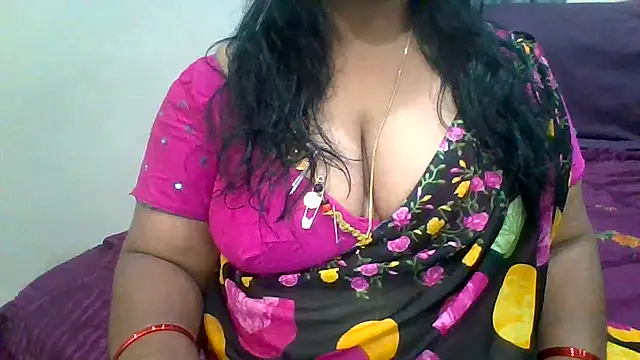 Snapshot of archanatelugu9 chatting on March 8, 2025, 1:17 am archanatelugu9 online show from March 8, 2025, 1:17 am