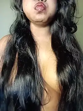 Hotlisa online show from May 30, 2026, 5:03 am