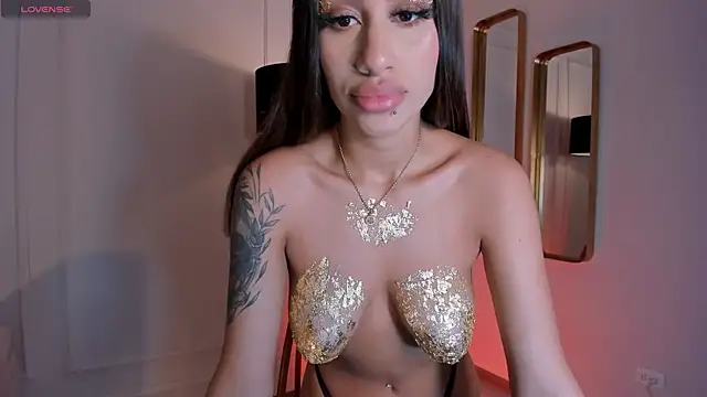 DannaCruz online show from February 25, 2025, 7:38 pm