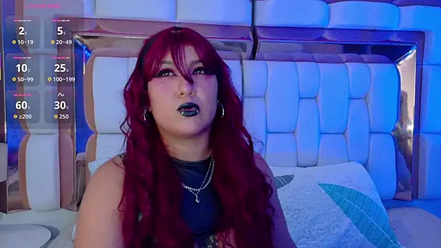 valkiria moore online show from November 10, 2025, 7:52 pm