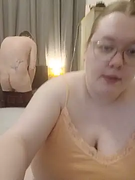 Sexycurvyemilyy online show from July 26, 2026, 7:21 pm