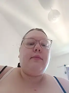 Sexycurvyemilyy online show from June 10, 2026, 11:11 am