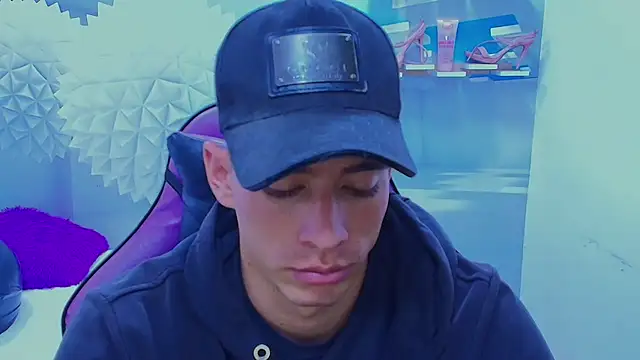 DEIBY BABY online show from November 18, 2025, 9:07 pm