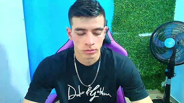 DEIBY BABY online show from January 21, 2025, 2:22 am
