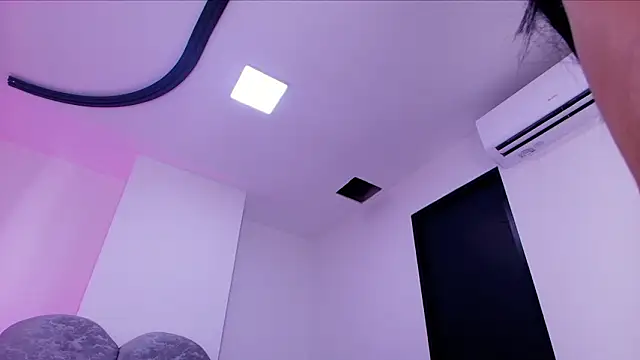 emyli sam online show from March 16, 2026, 7:16 pm