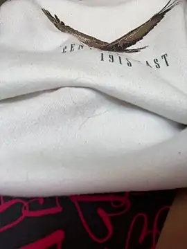 Snapshot of Natur4lBeautyb33 chatting on December 10, 2024, 11:08 pm Natur4lBeautyb33 online show from December 10, 2024, 11:08 pm