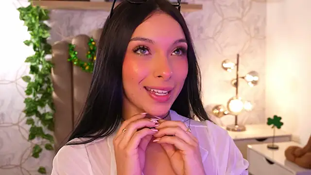 Victoria Watsson online show from March 17, 2026, 12:30 pm