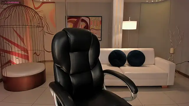 SunnyRivers online show from November 17, 2025, 11:47 am