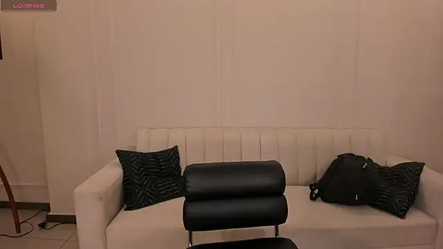 Snapshot of SunnyRivers chatting on September 20, 2025, 10:53 am SunnyRivers online show from September 20, 2025, 10:53 am