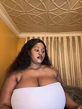 KnockoutBestie online show from April 18, 2026, 6:32 pm