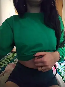 Snapshot of LissaThompsom chatting on November 7, 2025, 2:32 pm LissaThompsom online show from November 7, 2025, 2:32 pm