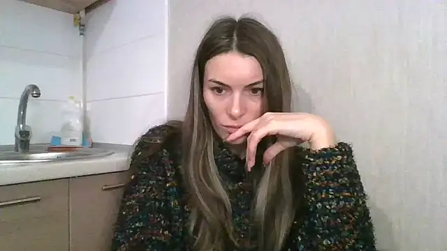 Snapshot of Carol-Rose chatting on December 12, 2024, 8:47 am Carol-Rose online show from December 12, 2024, 8:47 am