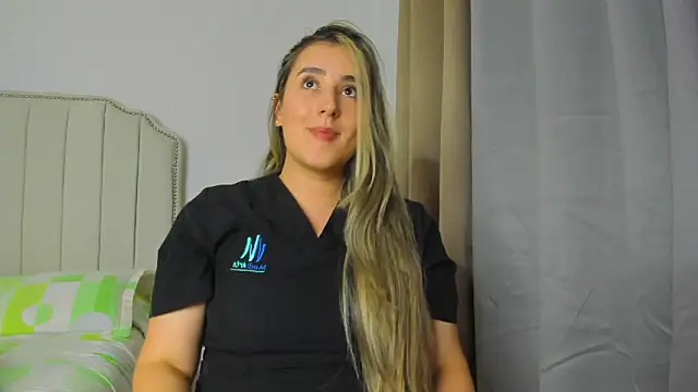 Hanna86 online show from April 22, 2026, 12:28 am