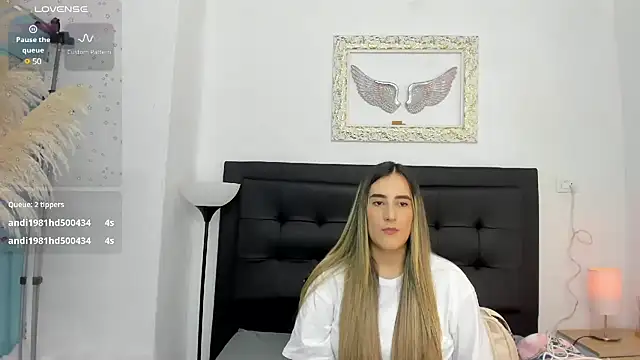 Hanna86 online show from February 19, 2025, 7:37 pm