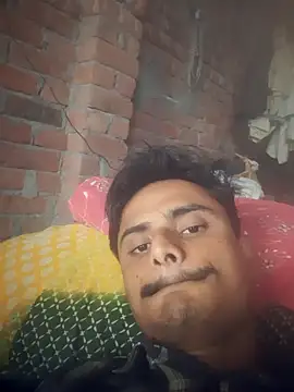 Snapshot of Vikashk2232232 chatting on November 3, 2025, 2:50 am Vikashk2232232 online show from November 3, 2025, 2:50 am