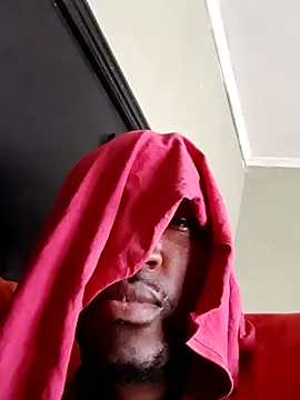 Snapshot of Khanyaxxx chatting on October 24, 2025, 7:18 am Khanyaxxx online show from October 24, 2025, 7:18 am