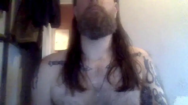 Snapshot of Thrillhouse chatting on September 20, 2025, 2:33 pm Thrillhouse online show from September 20, 2025, 2:33 pm