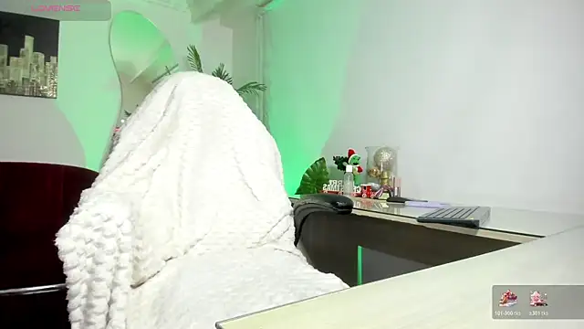 Snapshot of NebetColin chatting on December 13, 2025, 8:04 pm NebetColin online show from December 13, 2025, 8:04 pm