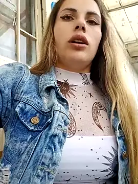 Misscata1106 online show from November 5, 2025, 8:12 pm