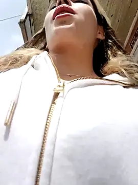 Misscata1106 online show from November 14, 2025, 6:00 pm