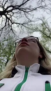 KissMissAngela online show from April 15, 2026, 10:10 am