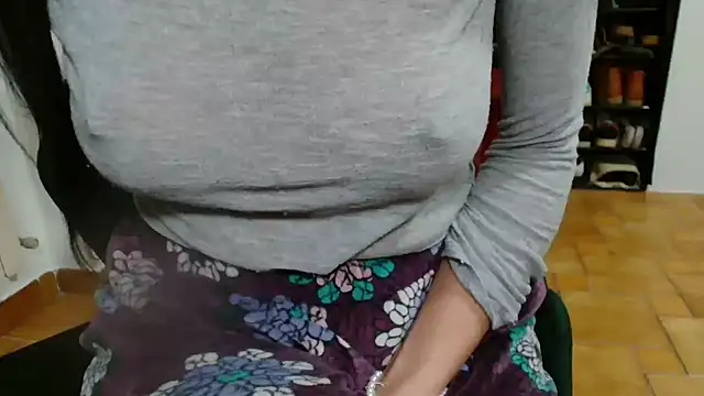 Snapshot of patatinahot87 chatting on January 15, 2026, 4:54 pm patatinahot87 online show from January 15, 2026, 4:54 pm