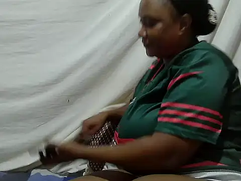 Snapshot of swt_wet_pus chatting on November 30, 2025, 1:01 pm swt wet pus online show from November 30, 2025, 1:01 pm