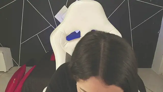 Snapshot of farichell chatting on September 18, 2025, 8:56 pm farichell online show from September 18, 2025, 8:56 pm