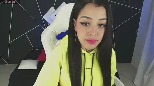 Snapshot of farichell chatting on October 24, 2025, 9:58 pm farichell online show from October 24, 2025, 9:58 pm