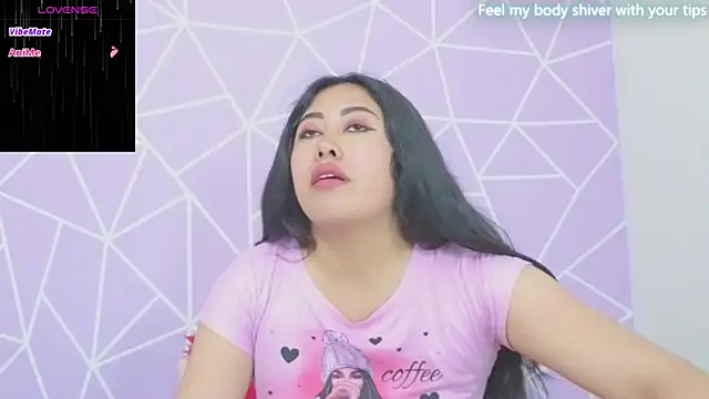 Snapshot of altheamoore chatting on October 9, 2025, 7:03 pm altheamoore online show from October 9, 2025, 7:03 pm