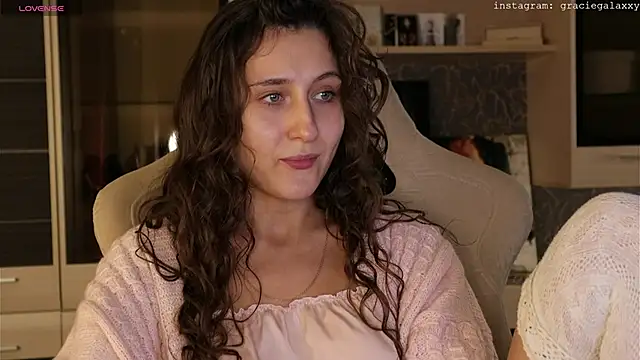 Snapshot of Chill_out_with_Salvia chatting on November 6, 2025, 3:38 pm Chill out with Salvia online show from November 6, 2025, 3:38 pm