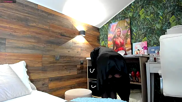 Your Wet Desire online show from October 15, 2025, 5:17 am