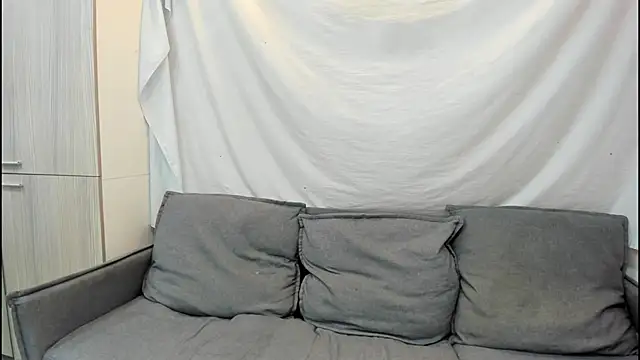 Snapshot of Mhelanny2 chatting on January 17, 2026, 3:04 pm Mhelanny2 online show from January 17, 2026, 3:04 pm