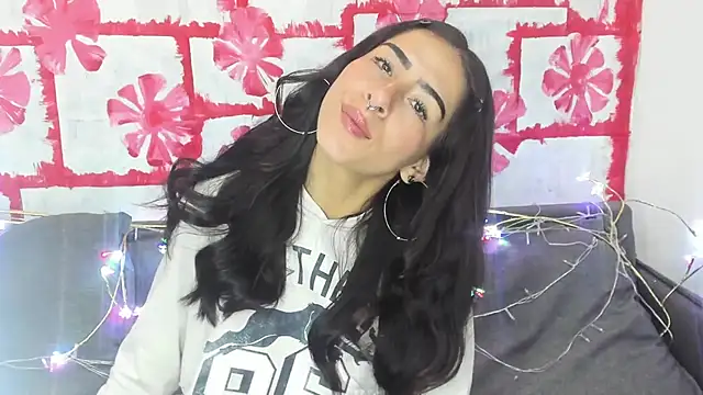 Mhelanny2 online show from February 10, 2025, 5:25 am